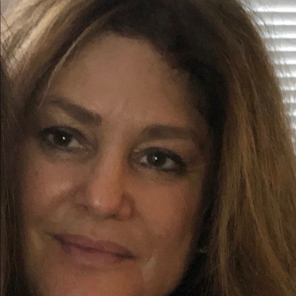 Meet your Posher, Lori